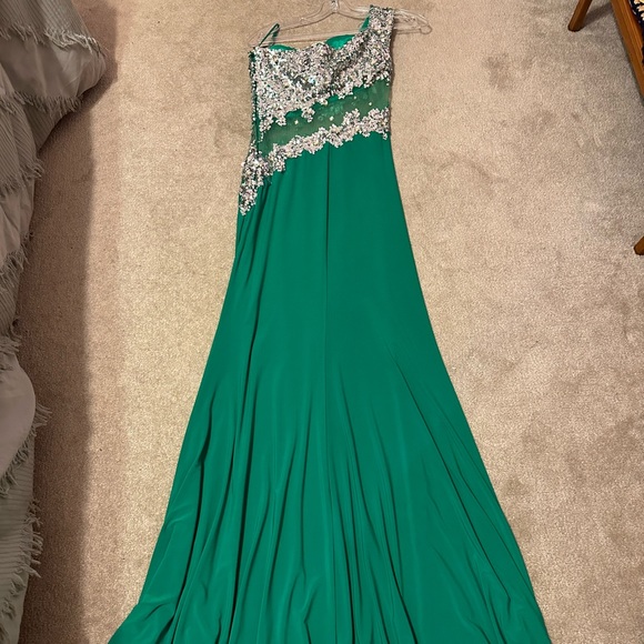 Green Form Fitting Prom Dress Size 4 - Picture 2 of 4